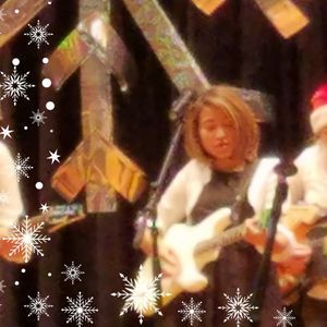 Meet your Posher, Vee